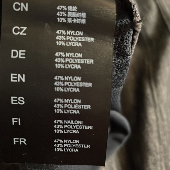 KUHL Nylon Blend Skort Size Large - Picture 10 of 11